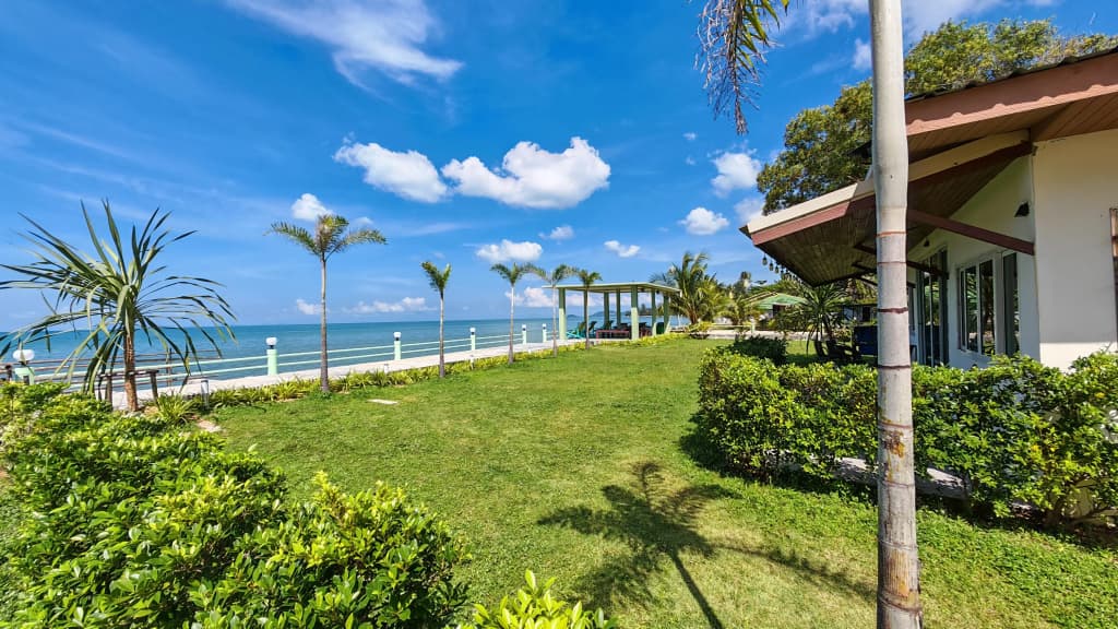 Lipa Bay Residence Resort Hotel - photo 26