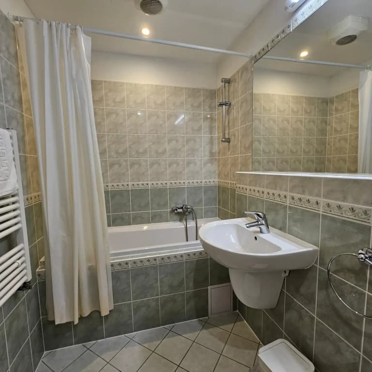 Claris Hotel - photo 12
