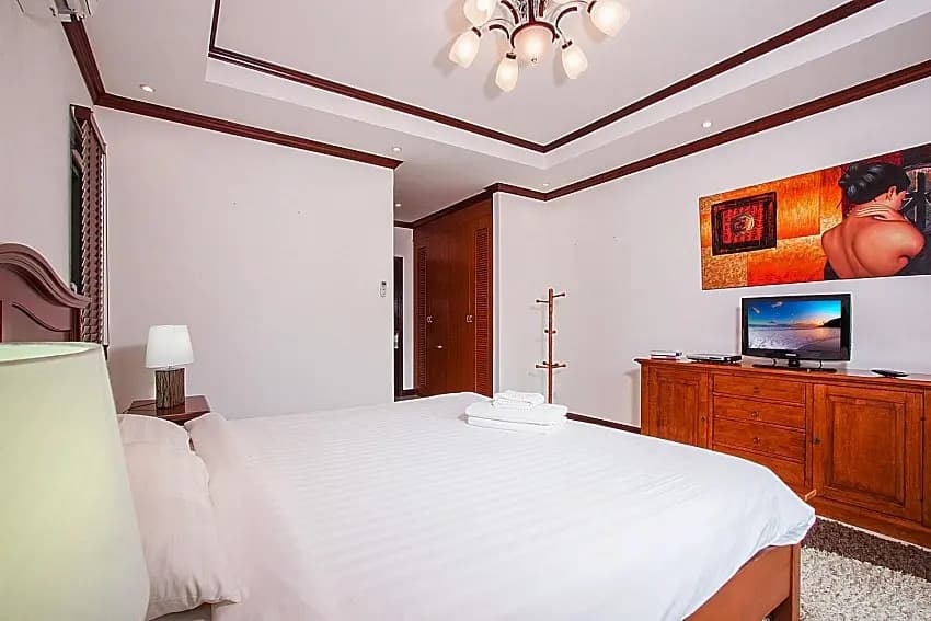 L-House Villa - photo 18