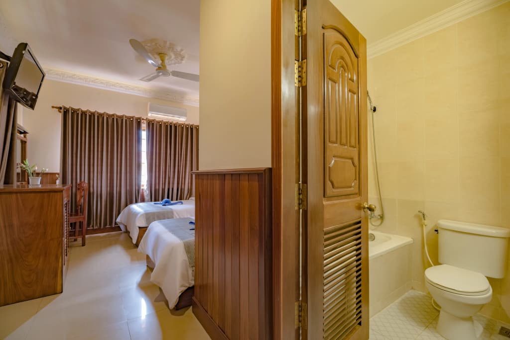 The Siem Reap Chilled Backpacker Hostel - photo 42