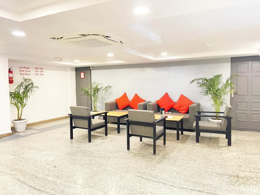 Golden Saffron Hotel - photo 3