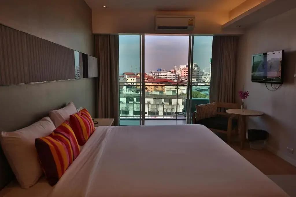 The Sun Xclusive Hotel - photo 4