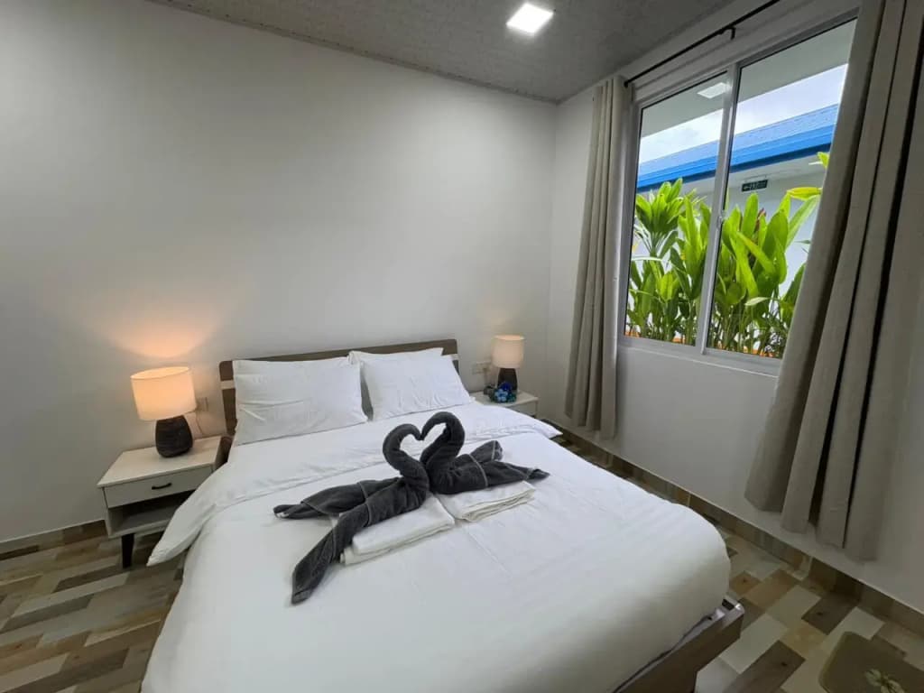 The Happiness Sun Suites Guest House - photo 1