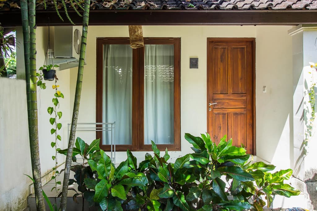 Umanede Jimbaran Guesthouse - photo 5