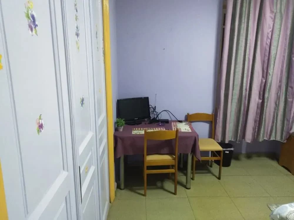 Pinguino Hostel Athens - photo 3