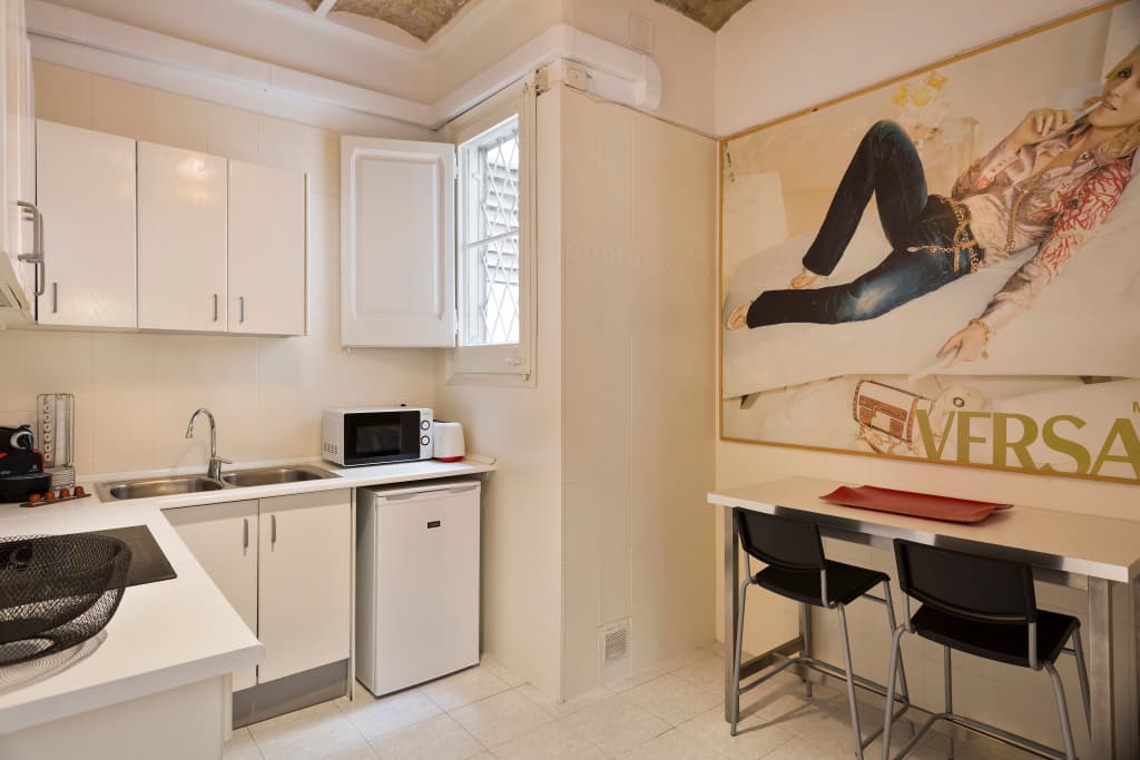 Thesuites Barcelona Apartments - photo 13