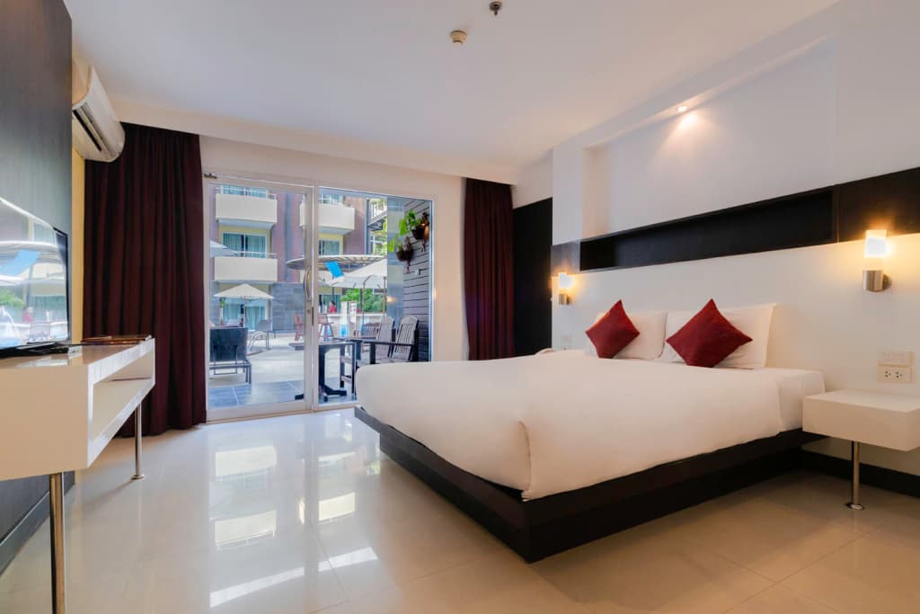 Baron Beach Hotel - photo 5