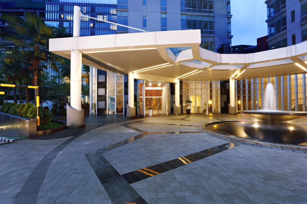 The Grove Suites Hotel - photo 3