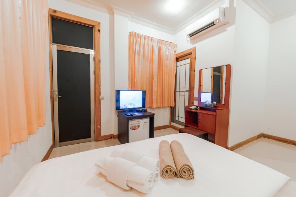 Holiday Mathiveri Inn Guest House - photo 8