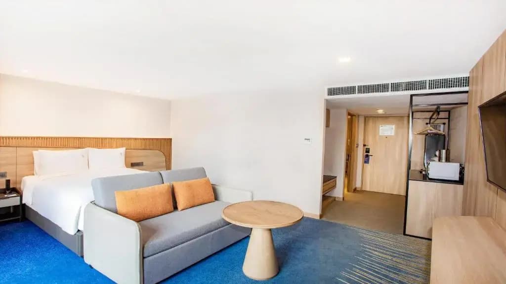 Holiday Inn Express & Suites Bangkok Central Pier - photo 10