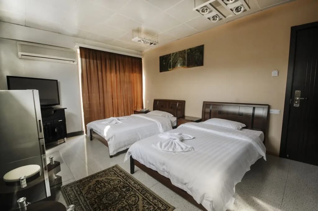 London Palace Hotel - photo 14
