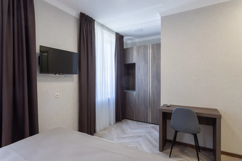 Old Wall Hotel - photo 38