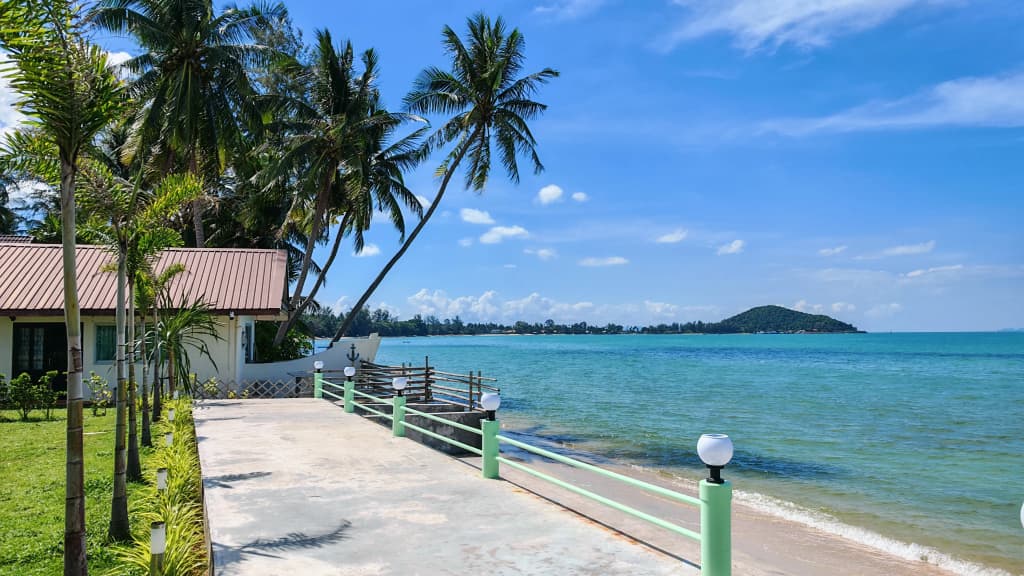 Lipa Bay Residence Resort Hotel - photo 20