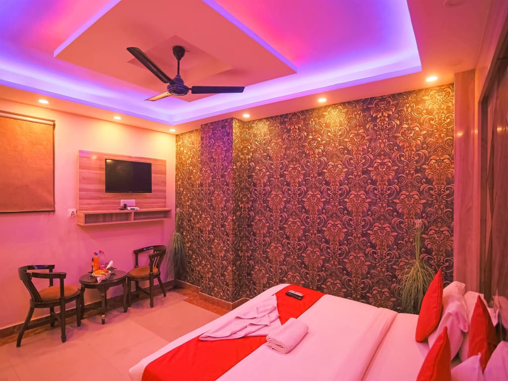 Luxury Stay Hotel - photo 11