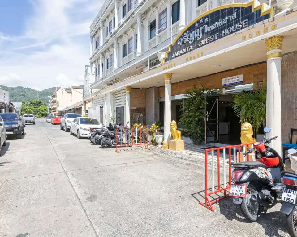 Jaranya Hotel - photo 2
