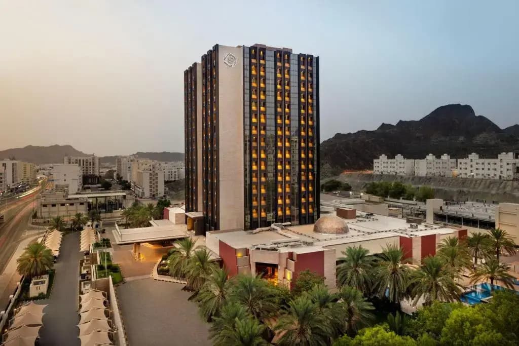 Sheraton Oman Hotel - photo 27