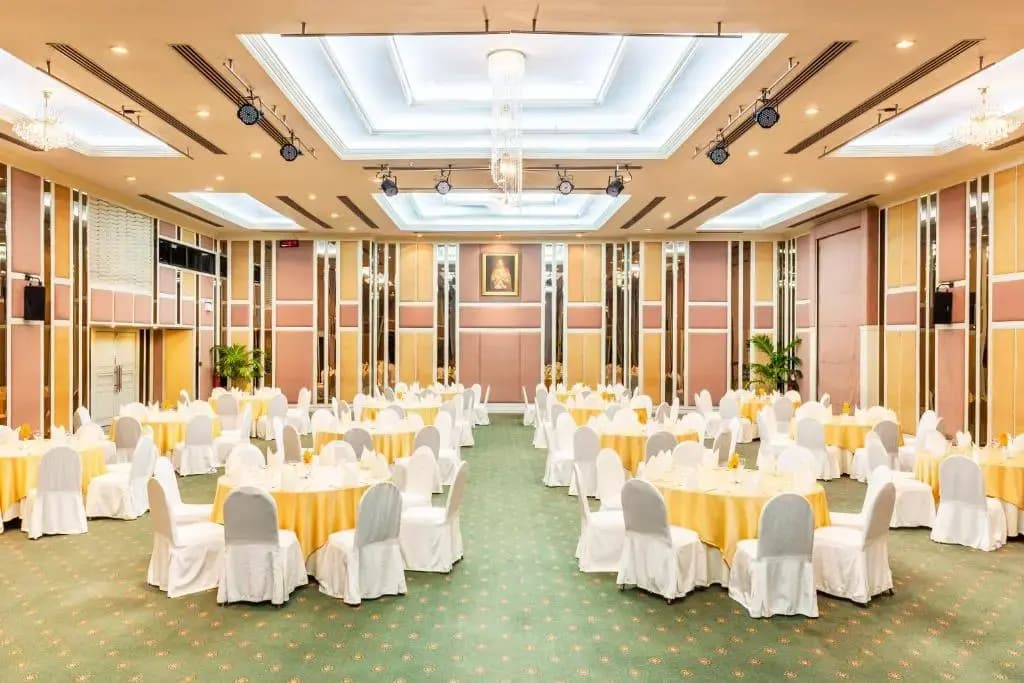 Cholchan Pattaya Beach Resort - photo 33