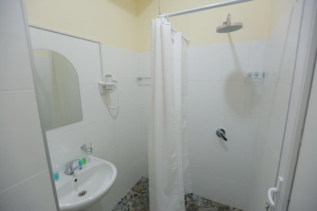 Midtown Hostel - photo 30