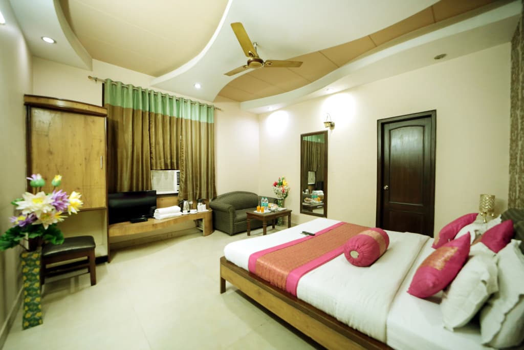 Blue Bell Hotel - photo 6