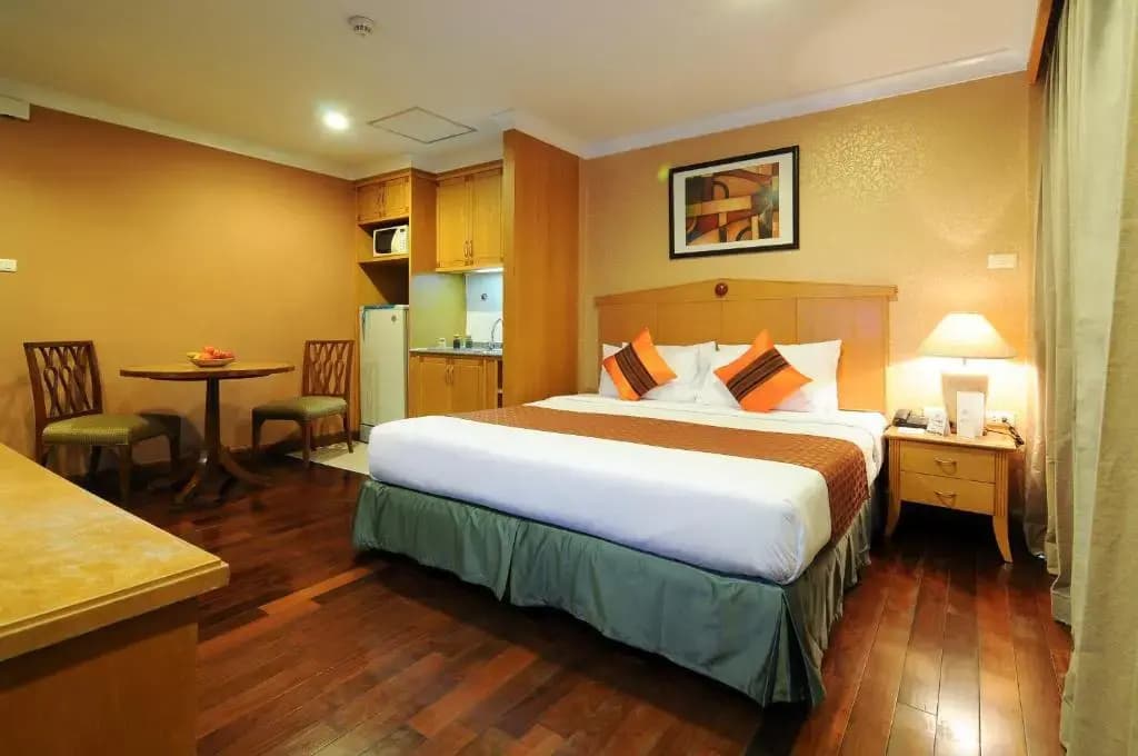 Admiral Suites Bangkok - photo 18