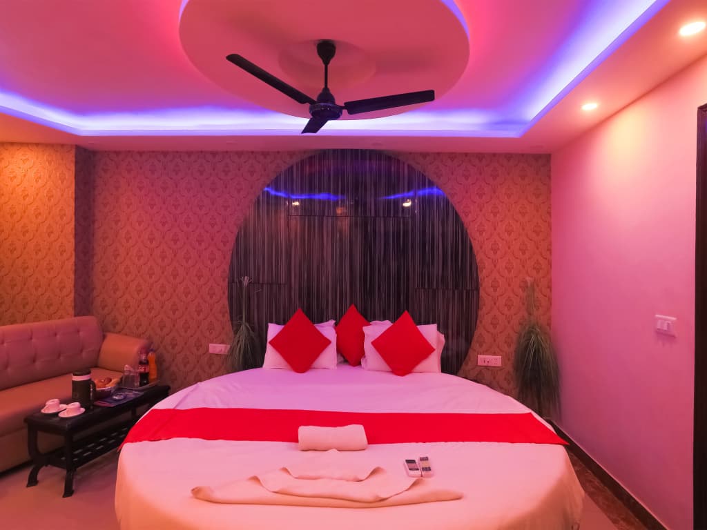 Luxury Stay Hotel - photo 9