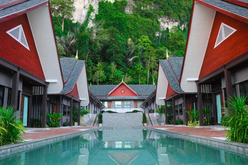 The Scene Cliff View Villas Hotel - photo 34