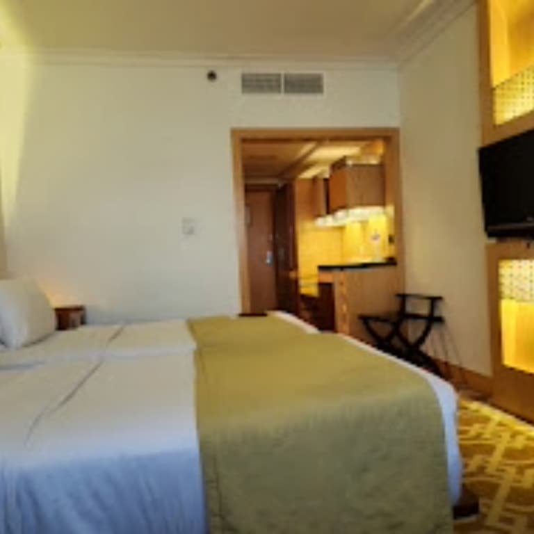 Marco Polo Hotel - photo 5