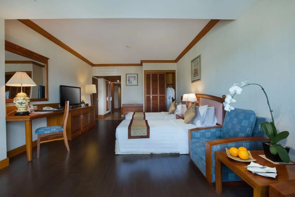 Halong Plaza Hotel - photo 12