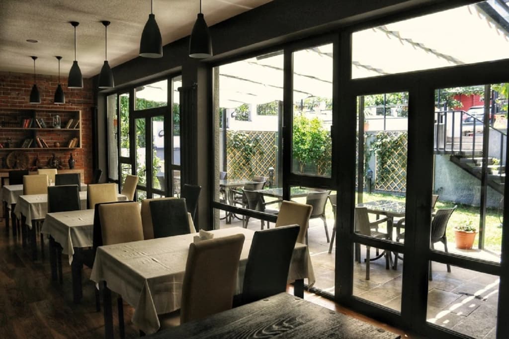 Alliance Hotel - photo 21