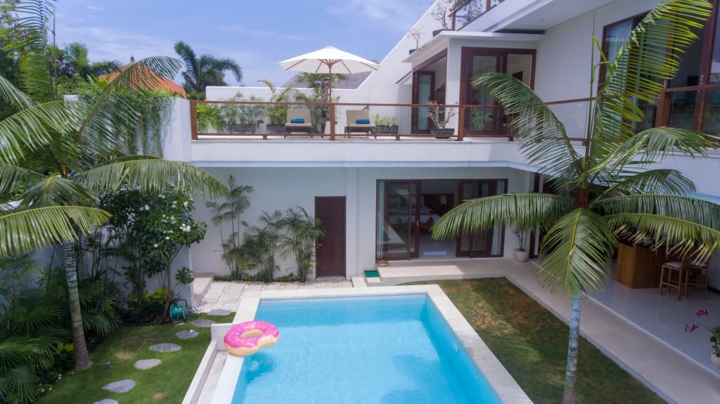 Trendy Villa with Private Pool - photo 4