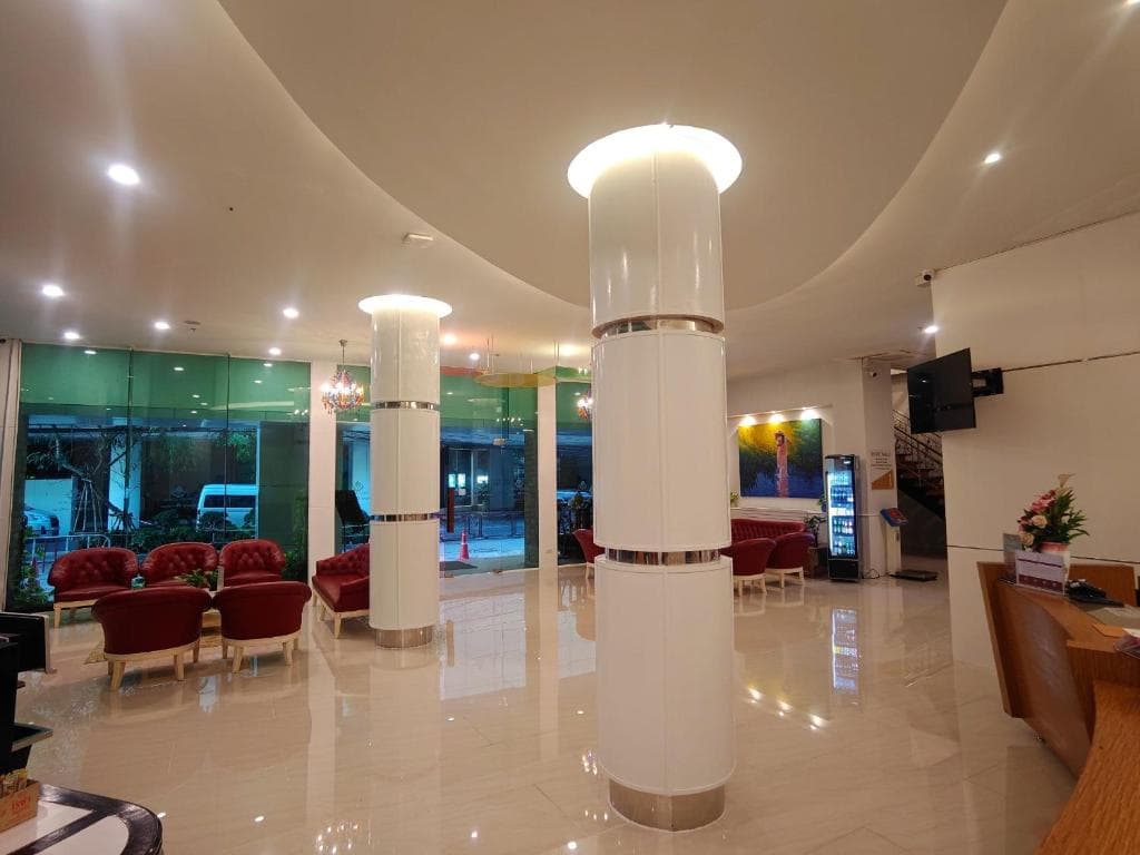 Baron Beach Hotel - photo 29