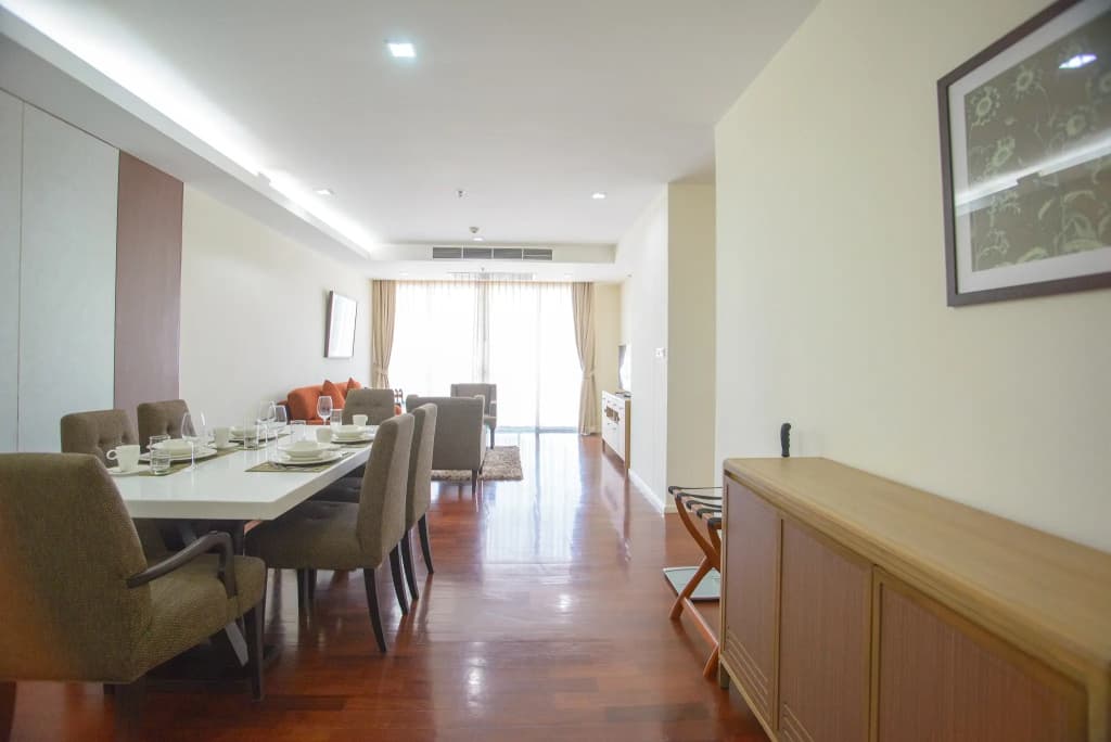 GM Serviced Apartment Hotel - photo 10