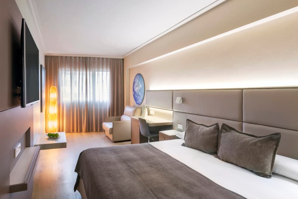 Hotel Salles Pere IV Hotel - photo 24