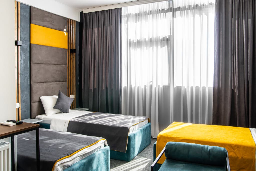 BG Palace Hotel - photo 4