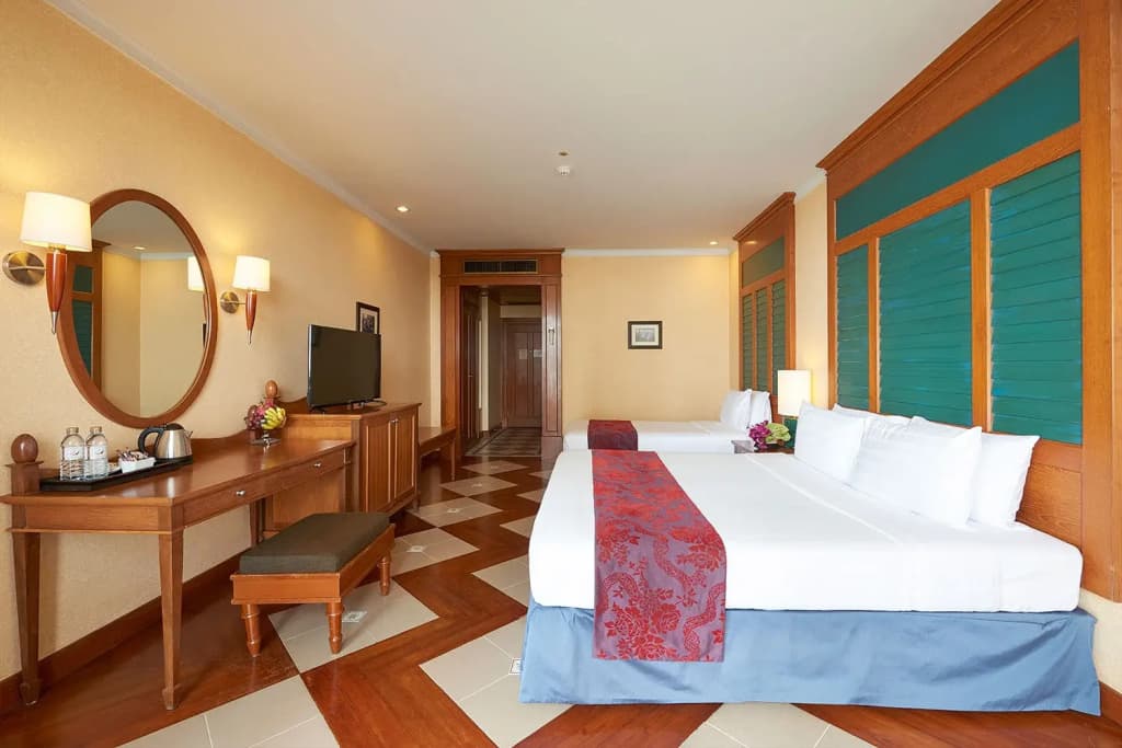 Long Beach Garden Hotel & Pavilions - photo 19