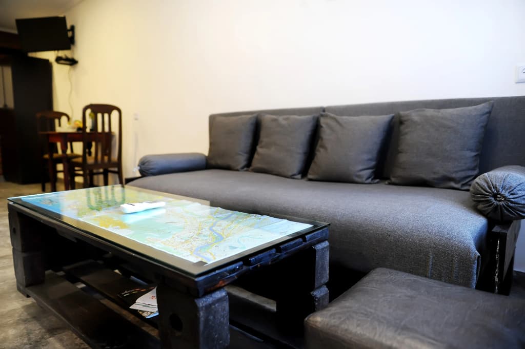 Old Vera Apartments - photo 9
