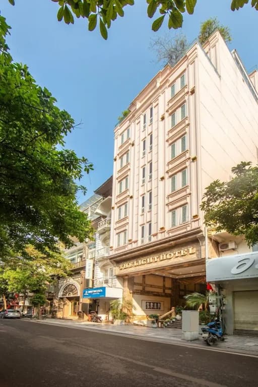 Champton Hanoi Hotel - photo 2