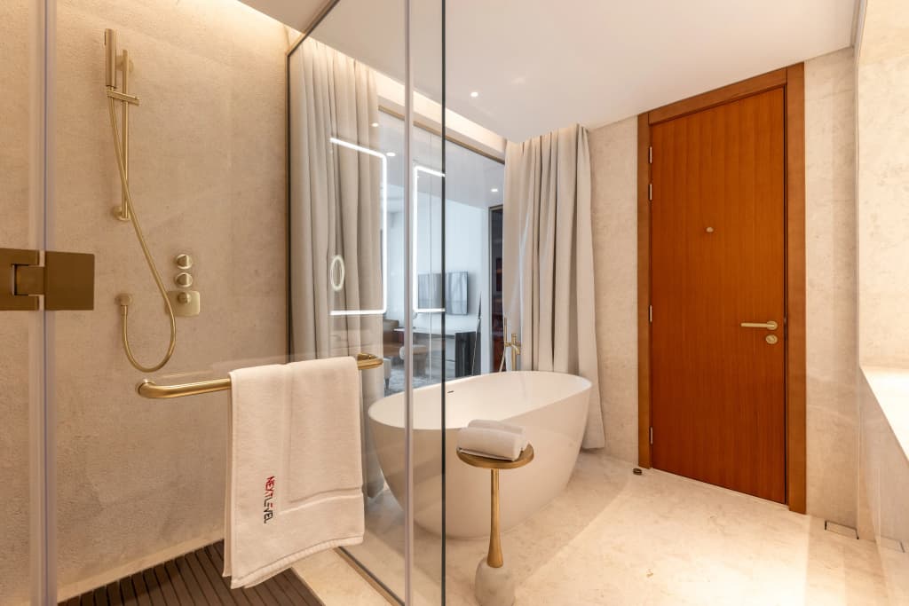 Premium 2BR | Palm Jumeirah | Private Beach | Fully Furnished Apartment - photo 40