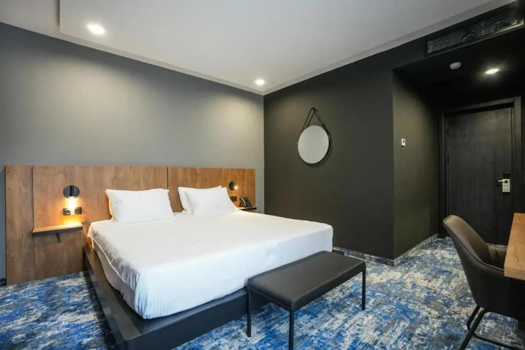Splendid Tbilisi Hotel - photo 8