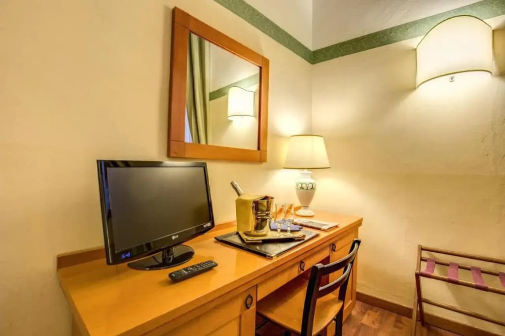 Hotel Botticelli - photo 10