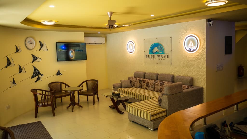 Blue Wave Maldives Guest House - photo 10
