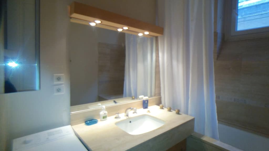 Saint Michel Free Parking Apartments - photo 8