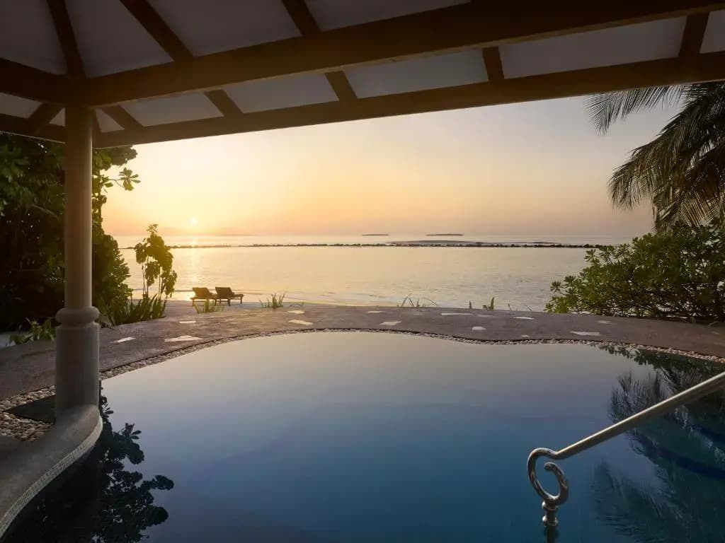Royal Island Resort & Spa - photo 10