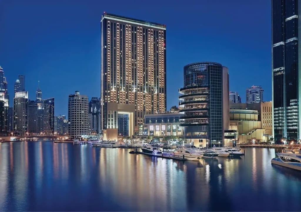 JW Marriott Marina - Lux Studio Apartments - photo 2