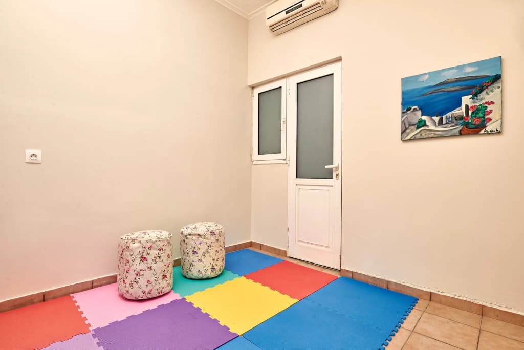 Akadamias 34 Apartments - photo 13