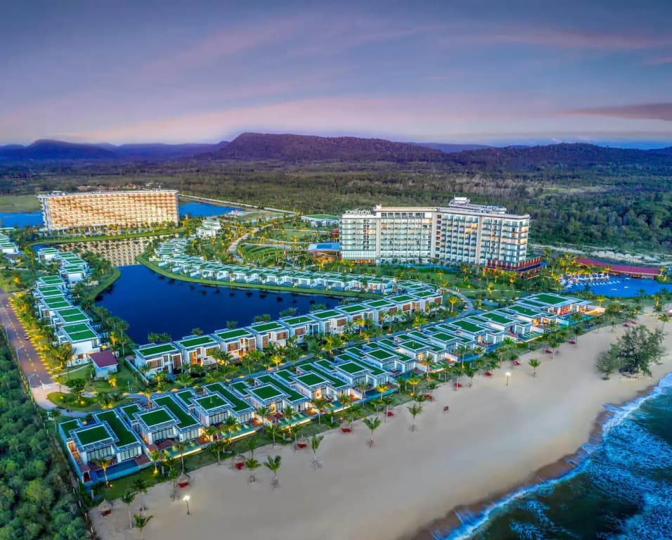 Mövenpick Villas & Residences  Phu Quoc Hotel - photo 1