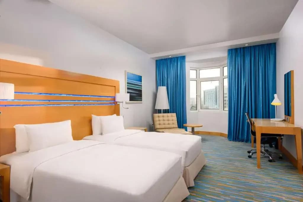 Hotel Radisson Blu Hotel, Muscat - photo 15