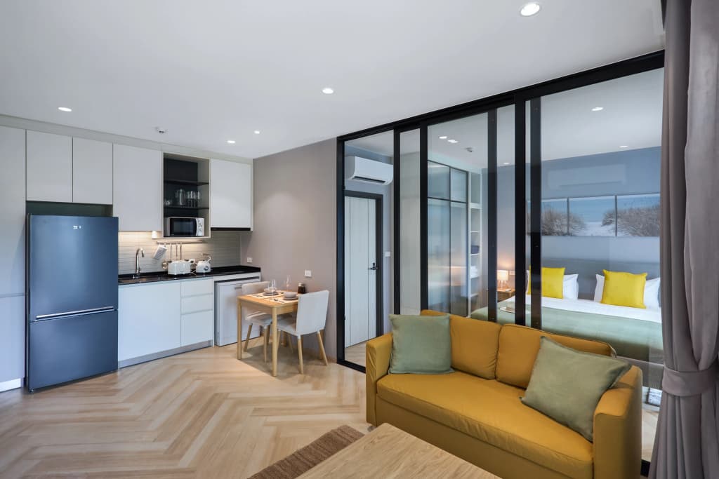 Title Legendary G206 Apartments - photo 7
