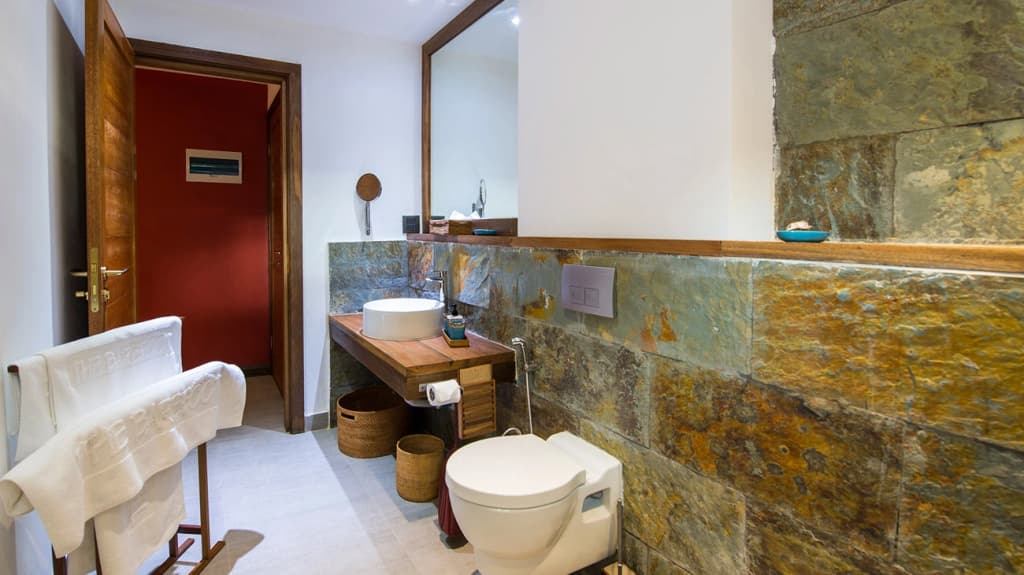 The Barefoot Eco Hotel - photo 4