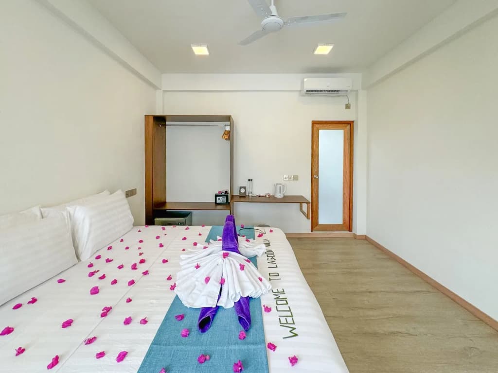 Lagoon Thoddoo Villa - photo 11